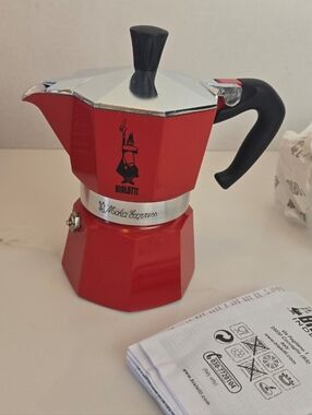 Bialetti Moka Express Stovetop Espresso Maker